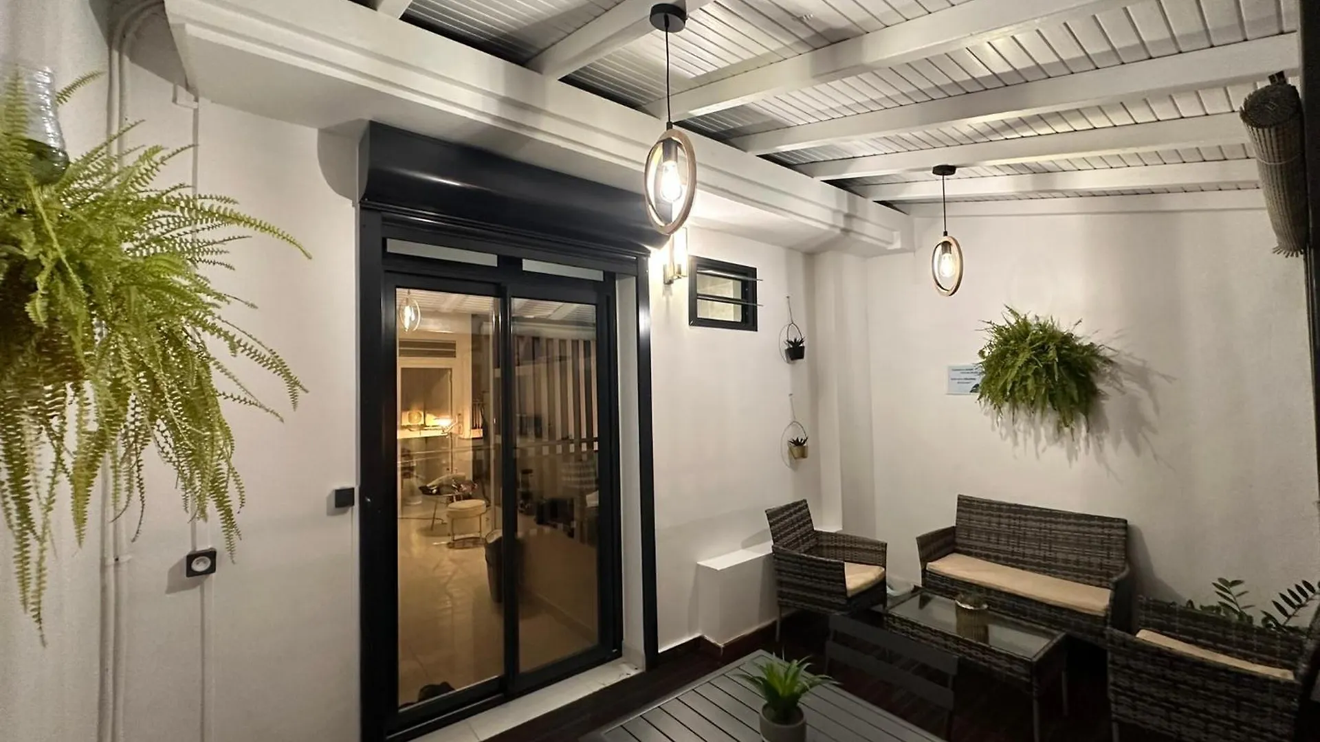 Cyrus Hotel -Housse Coeur De Ville Pointe-a-Pitre  Apartment