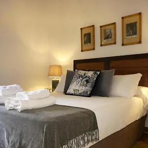 https://la-casita-del-arenal.es-andalucia.com