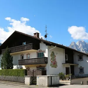 https://mountain-view-apartment.com-bavaria.com